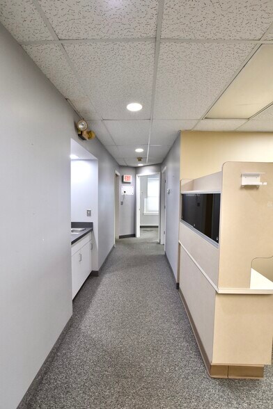 More Photos Of 9313-9333 N Haggerty Rd, Plymouth Office For Lease