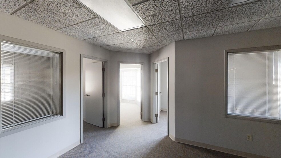 More Photos Of 3813 Macon Rd, Columbus Office Residential For Lease