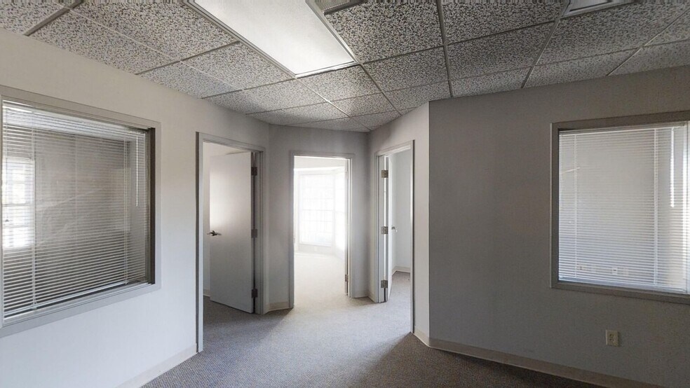 More Photos Of 3813 Macon Rd, Columbus Office Residential For Sale