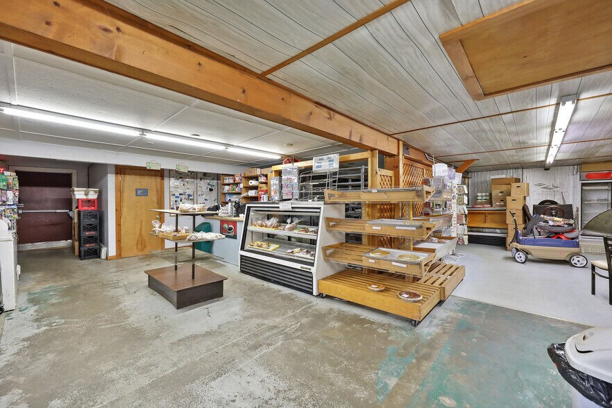 More Photos Of 1570 N Main St, Otis Restaurant For Sale