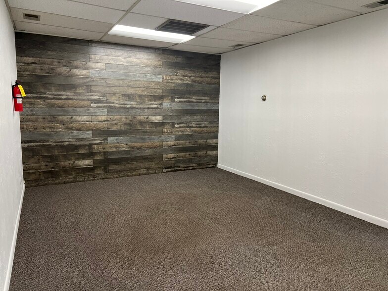 More Photos Of 2460-2470 S Tejon St, Englewood Warehouse For Sale