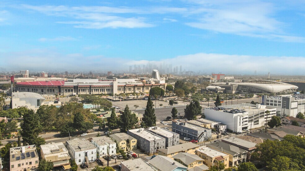 More Photos Of 844 W Martin Luther King Jr Blvd, Los Angeles Apartments For Sale