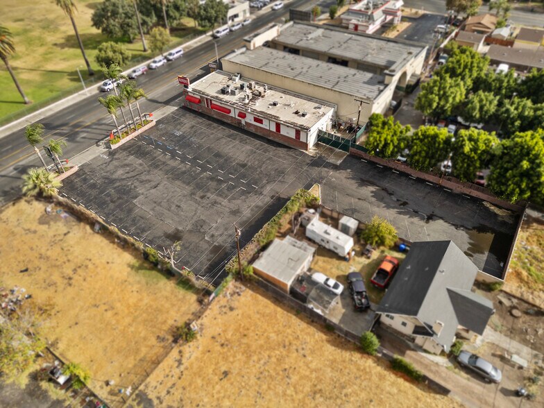 More Photos Of 251 W Base Line St, San Bernardino Restaurant For Sale