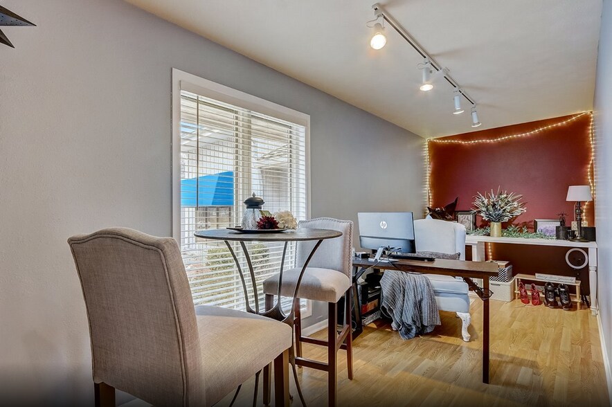 More Photos Of 111 Depot St, Johnson Creek General Retail For Lease