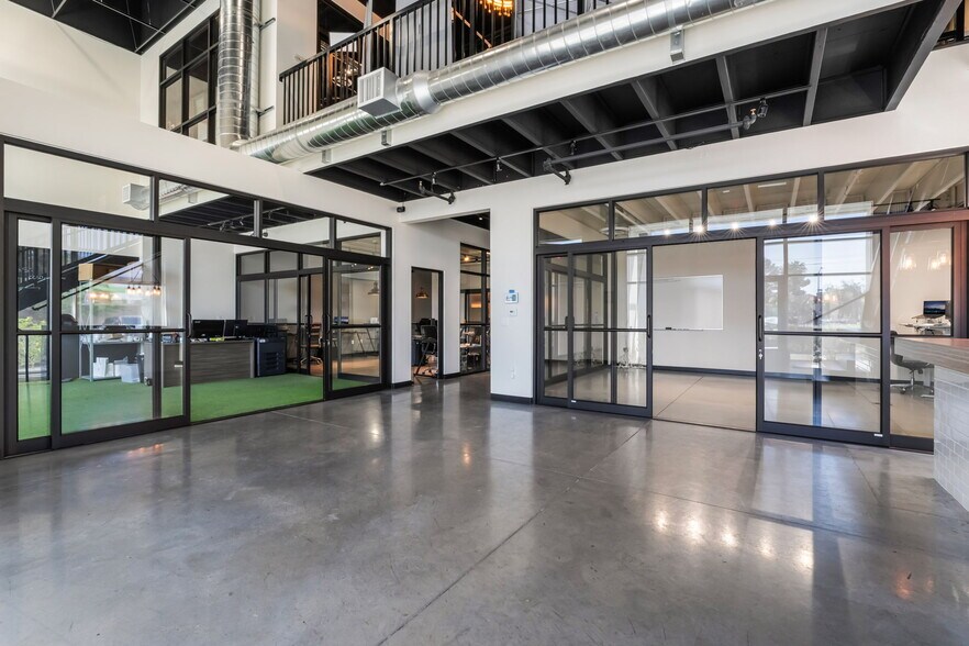 More Photos Of 2950 E Sunset Rd, Las Vegas Showroom For Sale