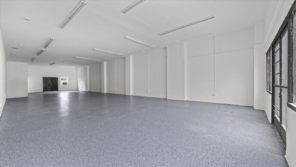 More Photos Of 11414 Long Beach Blvd, Lynwood Warehouse For Sale