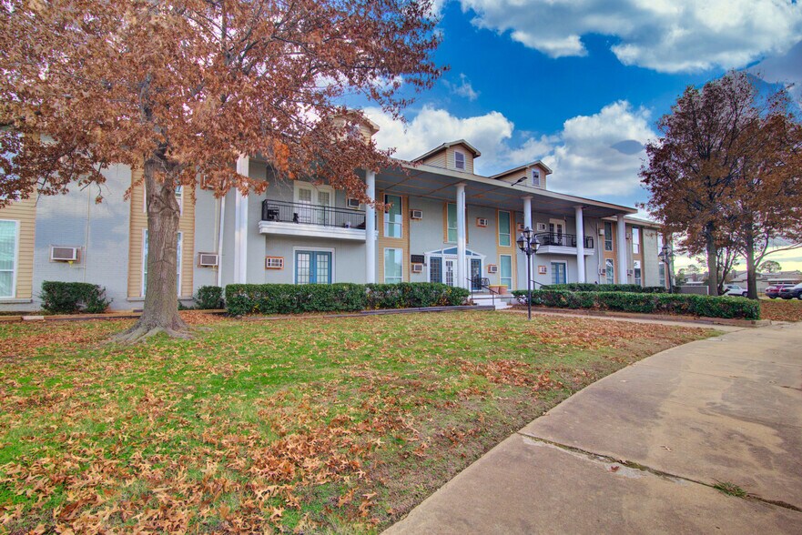 Primary Photo Of 4747 S Darlington Ave, Tulsa Apartments For Sale