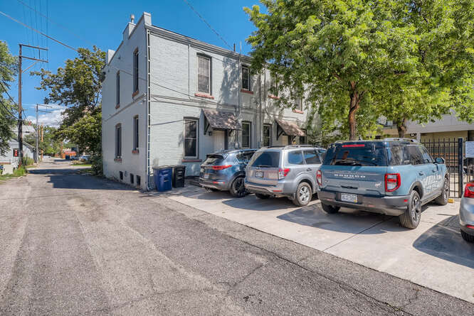 More Photos Of 1719 Emerson St, Denver Office For Lease