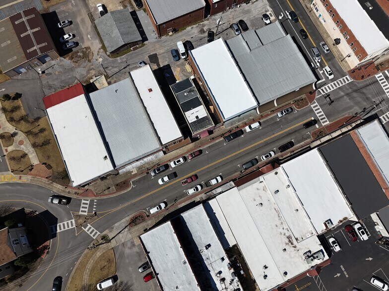 More Photos Of 109 Main Street, Columbiana Office For Lease