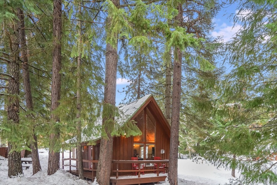 More Photos Of 2291 Highway 141, Trout Lake Hotel For Sale