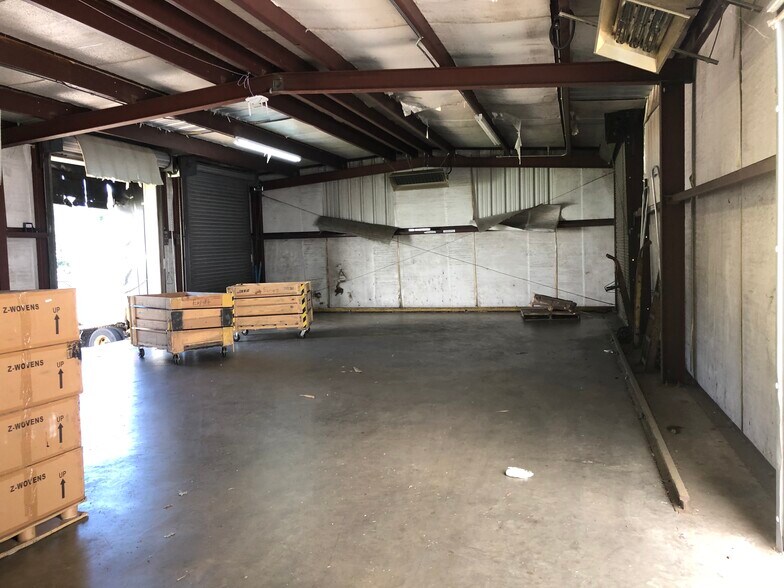 More Photos Of 300 N Newton Ave, Newton Manufacturing For Sale