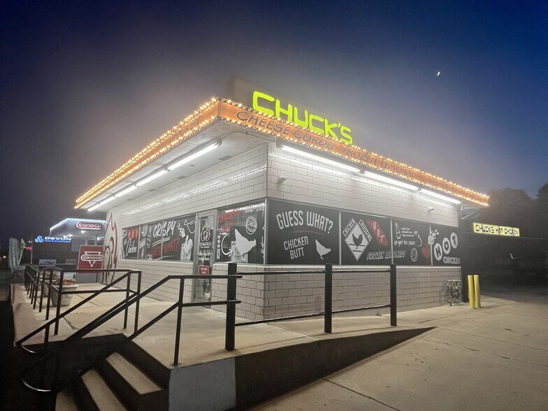 Primary Photo Of 3155 S Kingshighway Blvd, Saint Louis General Retail For Sale