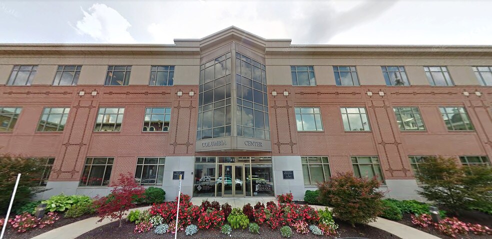 More Photos Of 415 Columbia St, Lafayette Office For Sale