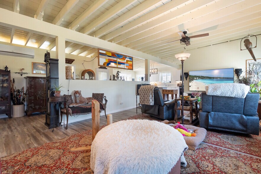 More Photos Of 347 2nd St, Crescent City Industrial For Sale