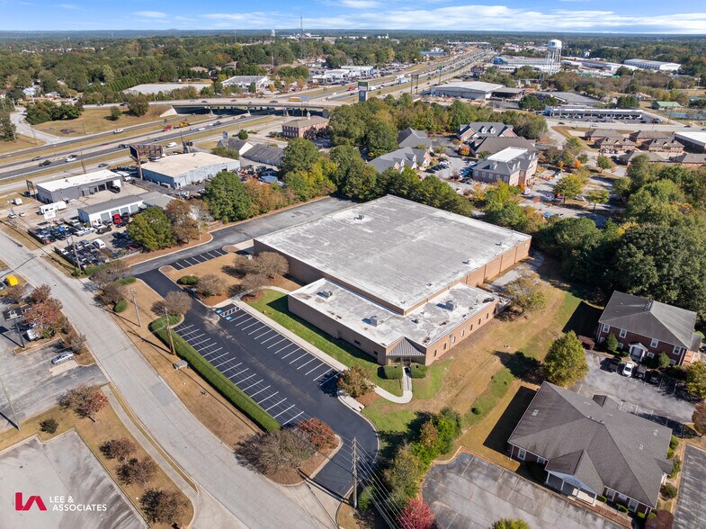 More Photos Of 1202 Royal Dr, Conyers Warehouse For Lease