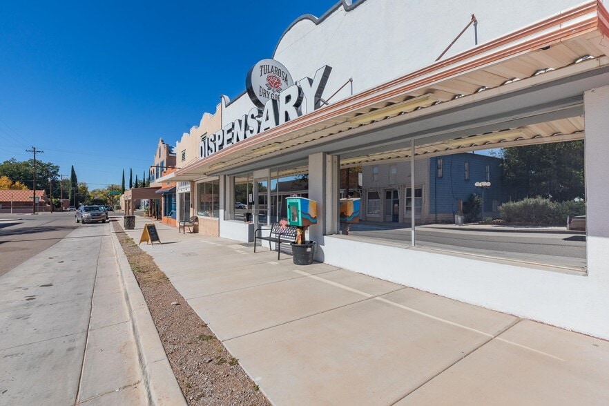 Primary Photo Of 308 Granado St, Tularosa General Retail For Sale