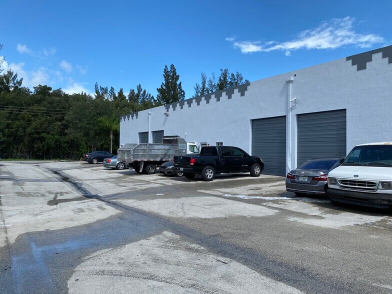 More Photos Of 13355-13385 NW 47th Ave, Opa-locka Warehouse For Sale