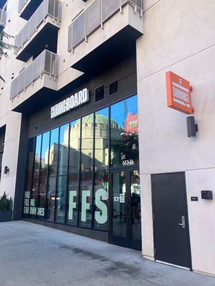 Primary Photo Of 687 S Hobart Blvd, Los Angeles Apartments For Lease