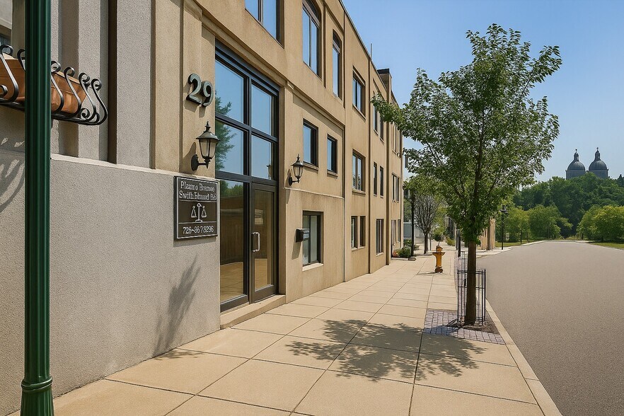 More Photos Of 29 E Beau St, Washington Medical For Sale