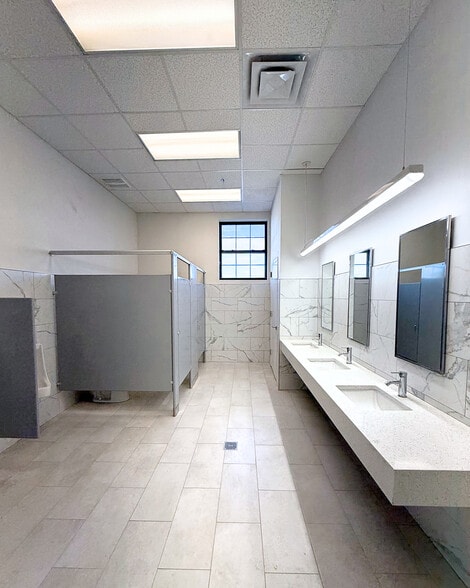 More Photos Of 499 E Erie Ave, Philadelphia Industrial For Sale