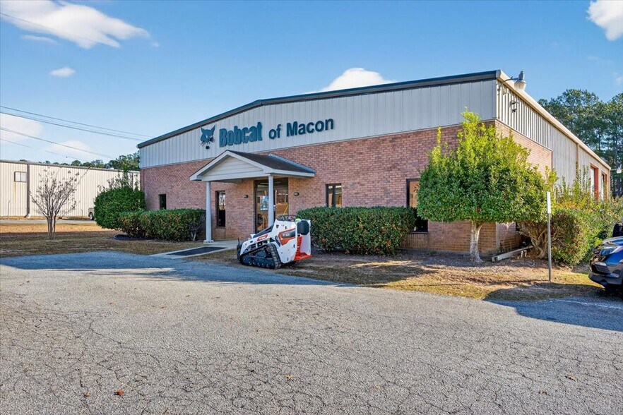 More Photos Of 4308 Interstate Dr, Macon-Bibb Office For Lease