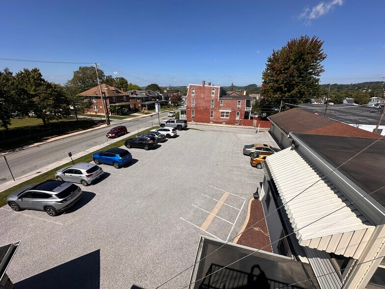 More Photos Of 1205 E Market St, York Office For Sale