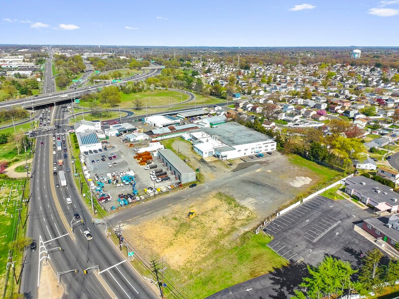 More Photos Of 7550 N Crescent Blvd, Pennsauken Land For Lease