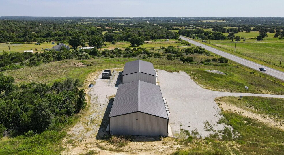 More Photos Of 5744 N FM 51, Weatherford Light Distribution For Lease
