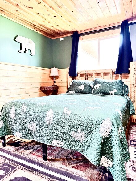 More Photos Of 1665 Whisper Ridge Rd, Ashton Hotel For Sale