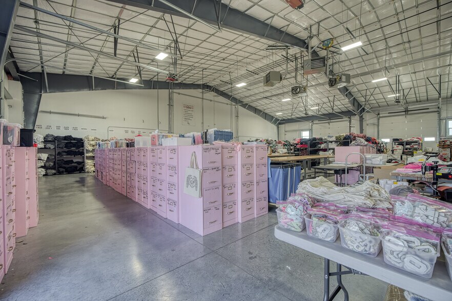 More Photos Of 3196 N Spitfire St, Idaho Falls Industrial For Lease