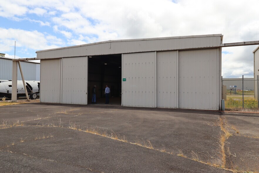 Primary Photo Of 28723 Grumman dr, Eugene Airplane Hangar For Sale