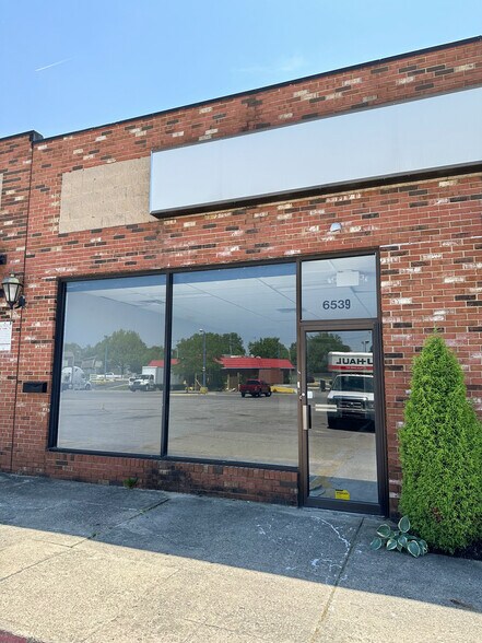 More Photos Of 6511-6577 E Livingston Ave, Reynoldsburg Unknown For Lease
