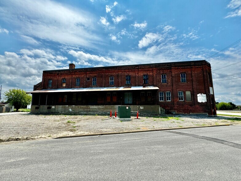 More Photos Of 1702 Campbell St, Sandusky Industrial For Sale