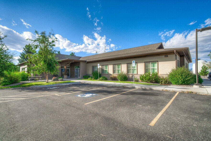 More Photos Of 351 Evergreen Dr, Bozeman Office For Sale