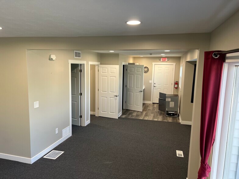 More Photos Of 24 Wilbur St SE, Grand Rapids Loft Creative Space For Lease