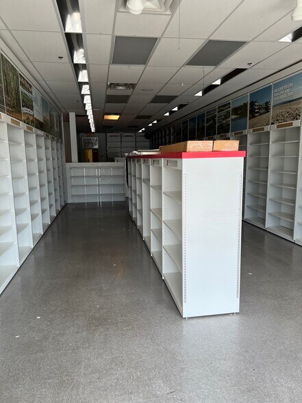 More Photos Of 417 W IL Route 173, Antioch Unknown For Lease