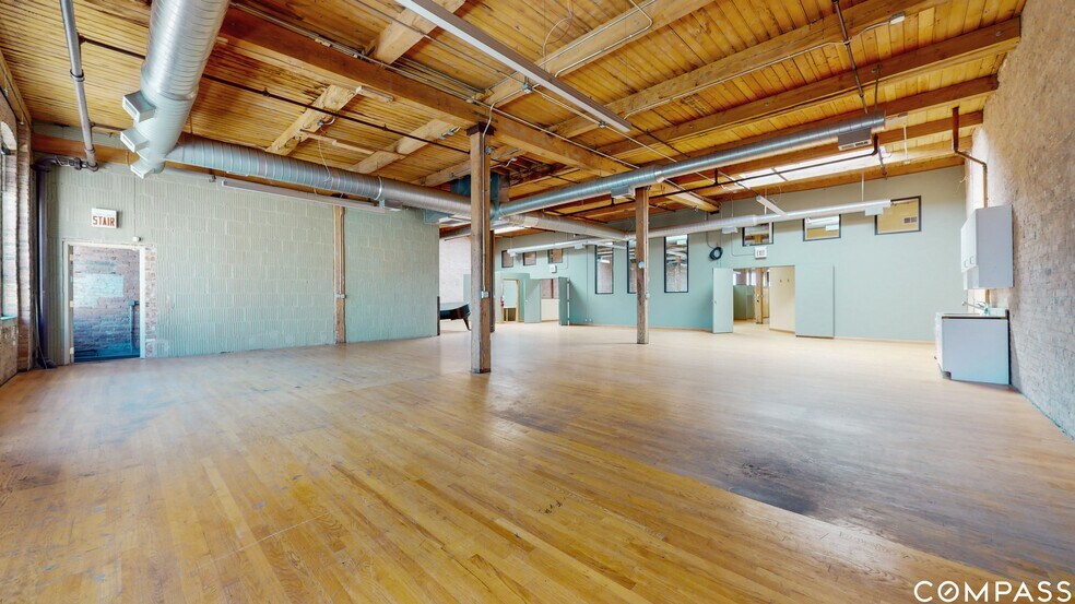 More Photos Of 2241 S Wabash Ave, Chicago Loft Creative Space For Sale