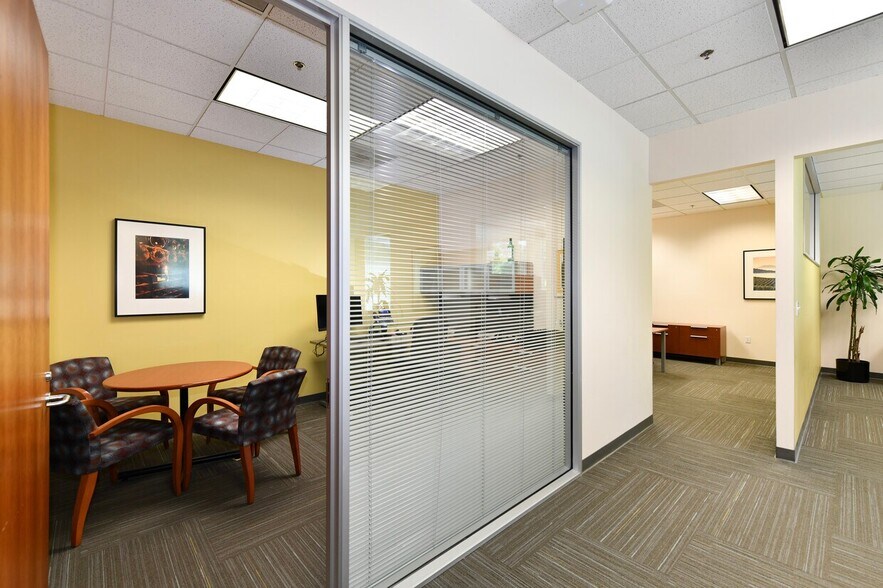 More Photos Of 899 Adams St, Saint Helena Office For Sale