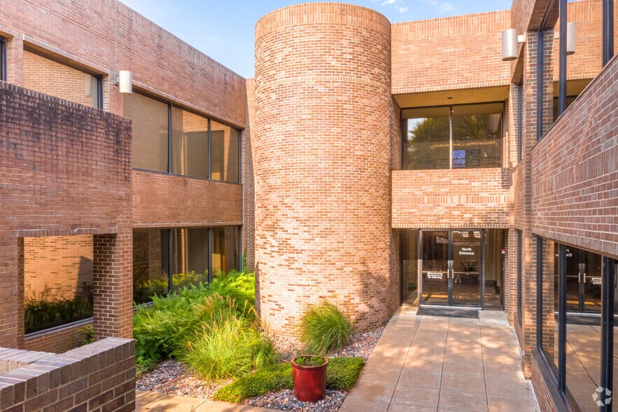 More Photos Of 350 Westpark Way, Euless Medical For Lease