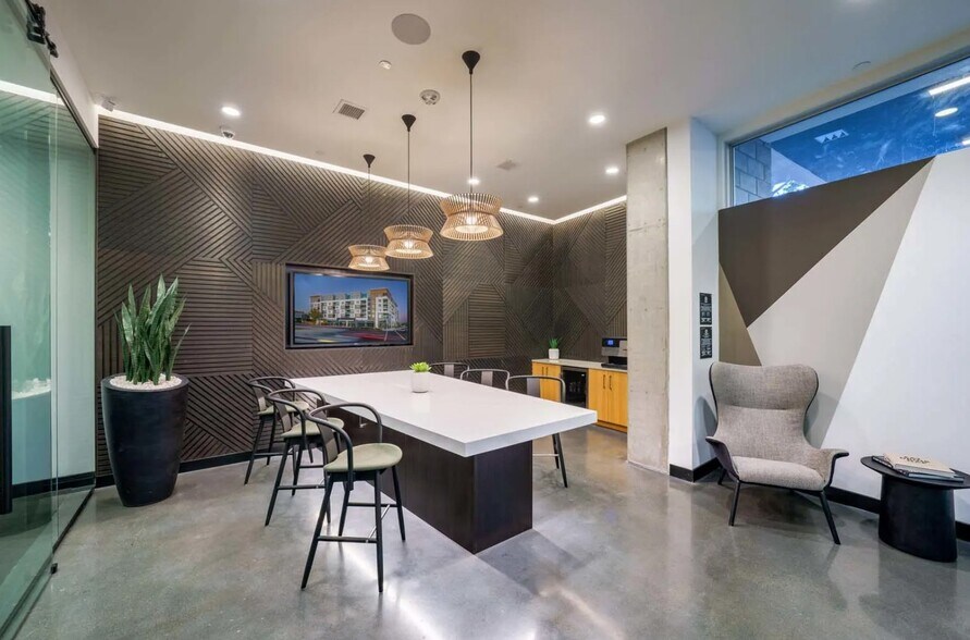 More Photos Of 1910 N Main St, Walnut Creek Apartments For Lease