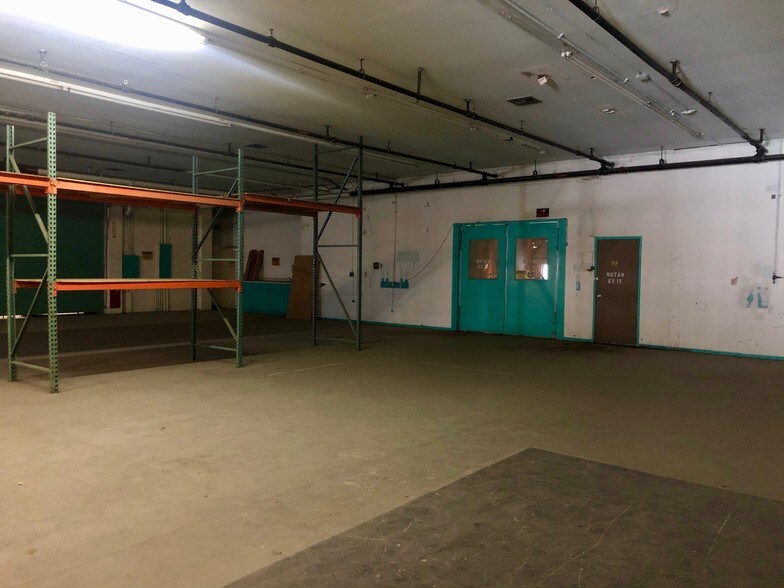 More Photos Of 18120 Bollinger Canyon Rd, San Ramon Manufacturing For Sale