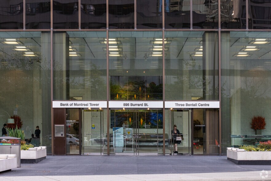 More Photos Of 595 Burrard St, Vancouver Office For Sale