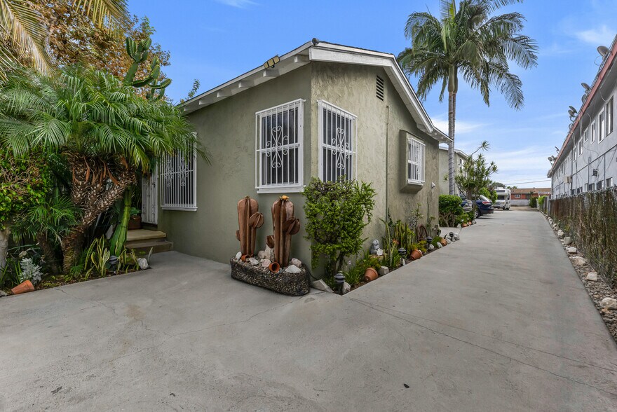 More Photos Of 10914 S Osage Ave, Inglewood Multifamily For Sale