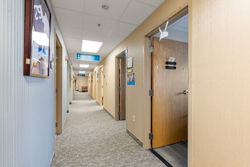 More Photos Of 4-6 West St, West Hatfield Medical For Sale