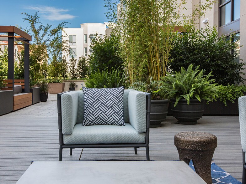 More Photos Of 1375-1411 Sycamore Ave, Hercules Unknown For Lease