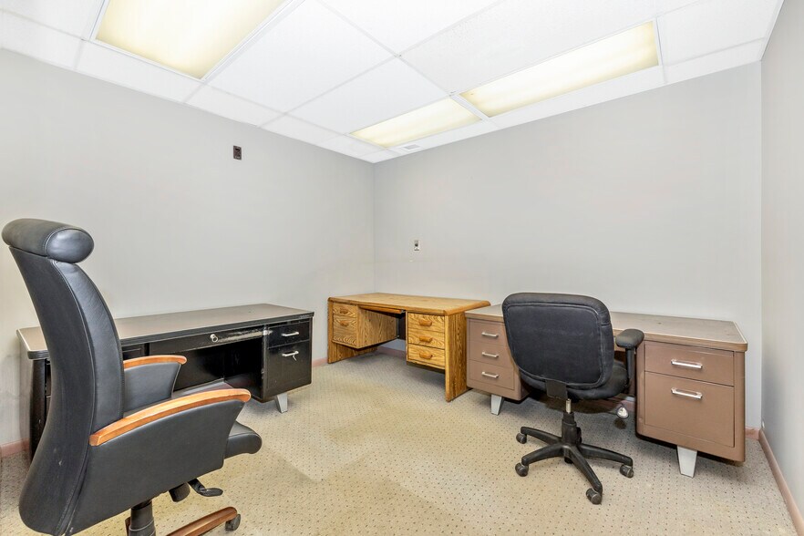 More Photos Of 61 W Lee St, Hagerstown Warehouse For Sale