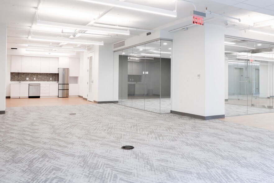 More Photos Of 1015 18th St NW, Washington Office For Lease