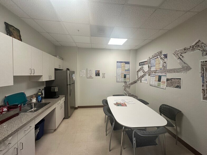 More Photos Of 1645 NW 33rd St, Pompano Beach Contractor Storage Yard For Lease