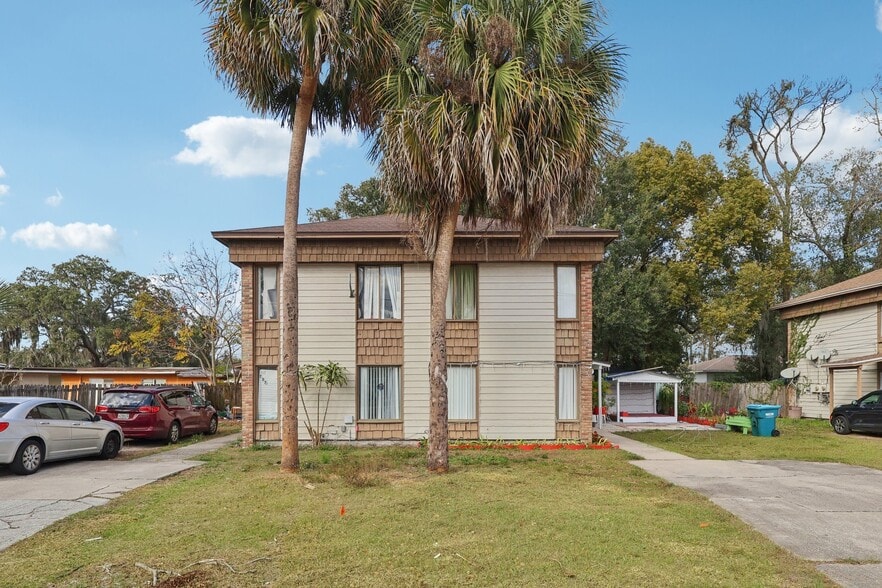 Primary Photo Of 737 E Church Ave, Longwood Apartments For Sale
