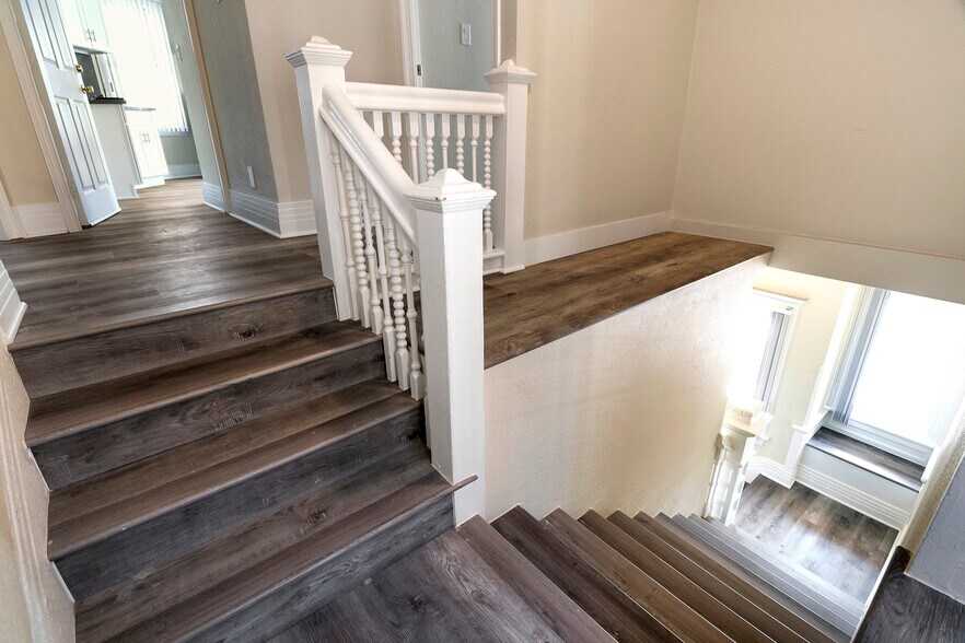 More Photos Of 1703 Toberman St, Los Angeles Apartments For Sale